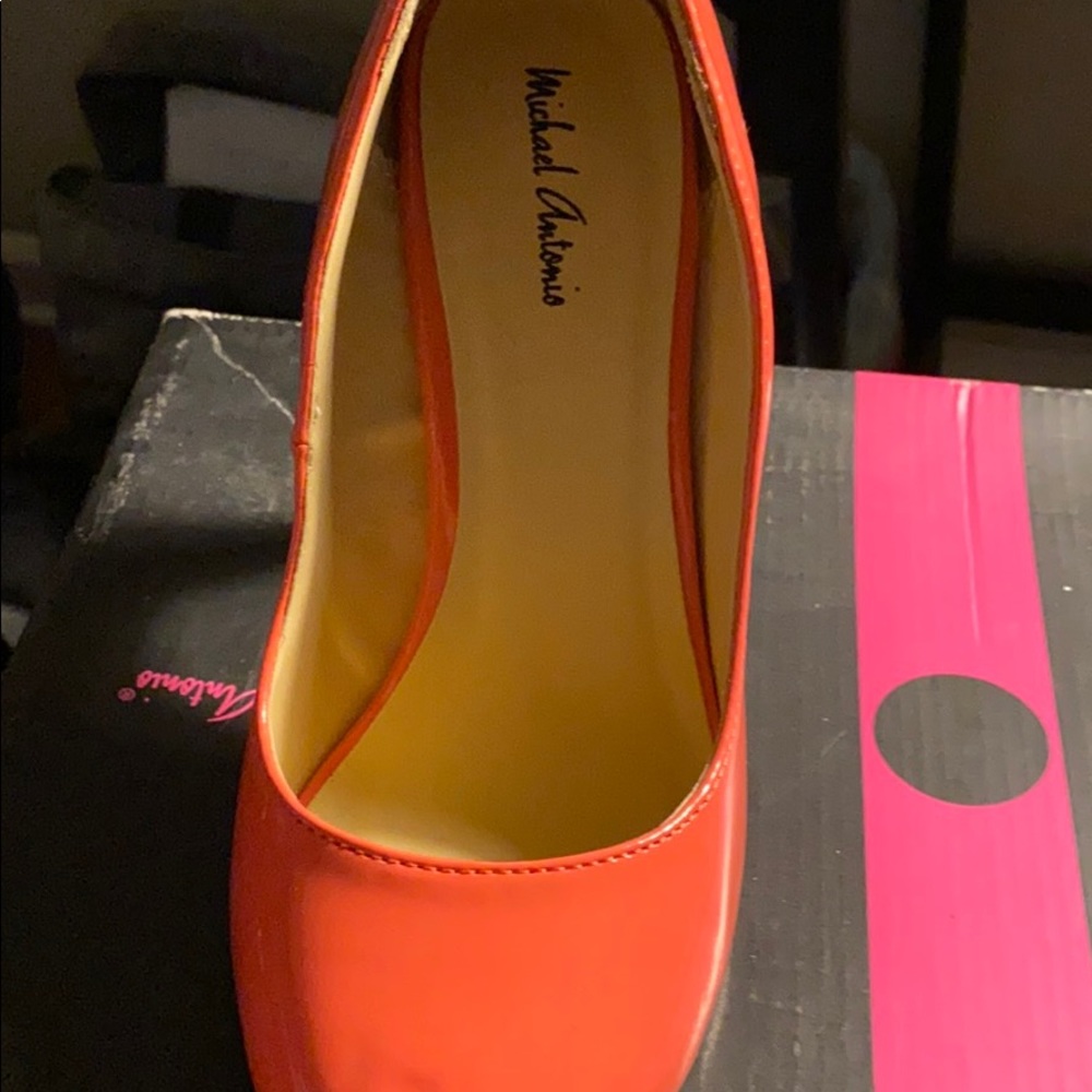 Heels - Picture 2 of 2